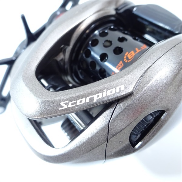 １７スコーピオンＢＦＳ ＸＧ 右
